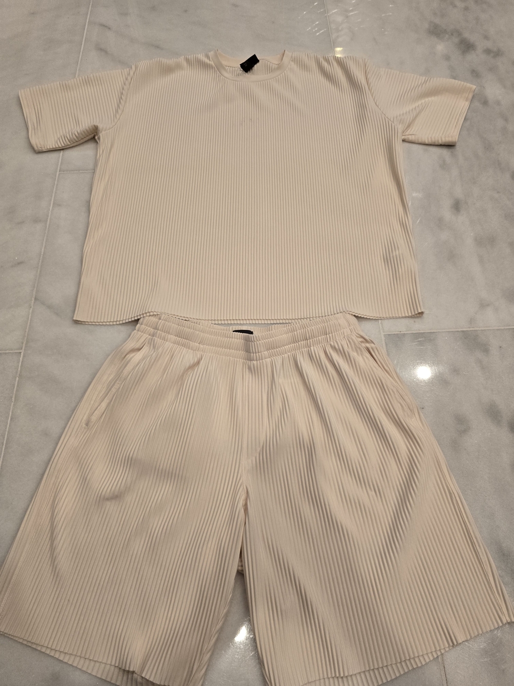 H&m Pleated Two-Piece Set in Light Cream